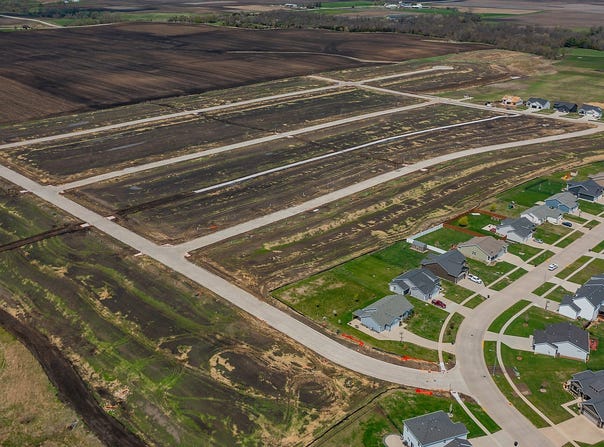 Huxley, IA 50124