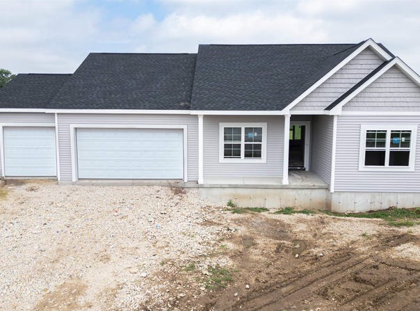 126 E Evergreen Lane, Milton, WI 53563