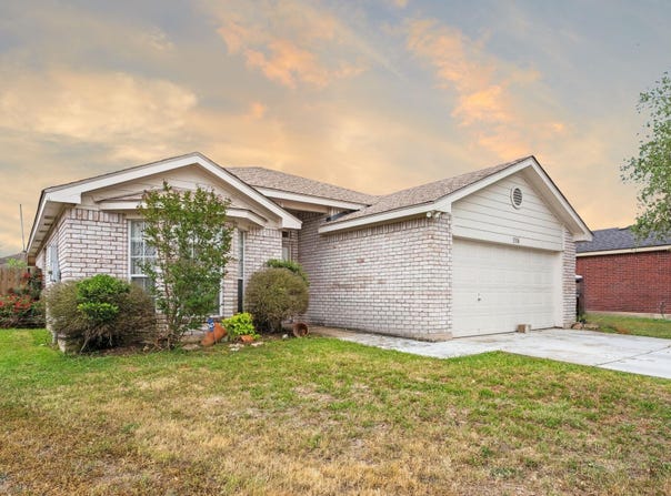 1516 Gunnison CV, Lockhart, TX 78644