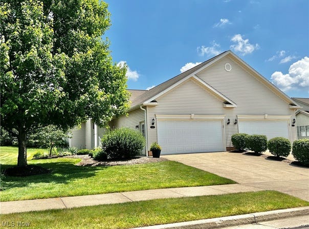 2430 Wright State Drive SE, Massillon, OH 44646