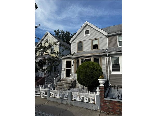 515 E 40th Street, Brooklyn, NY 11203