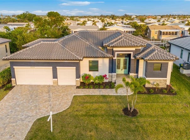 4026 VASCO STREET, PUNTA GORDA, FL 33950