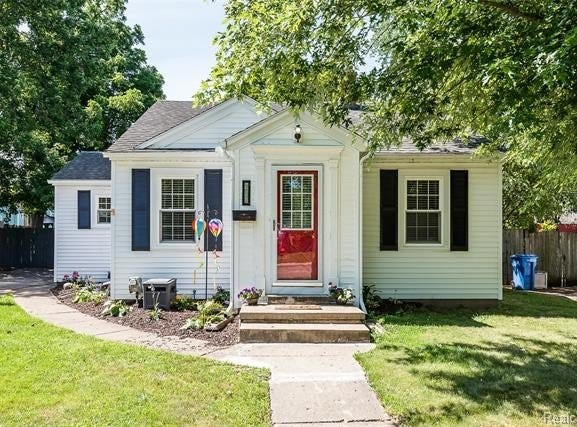 719 Spring Street, Howell, MI 48843
