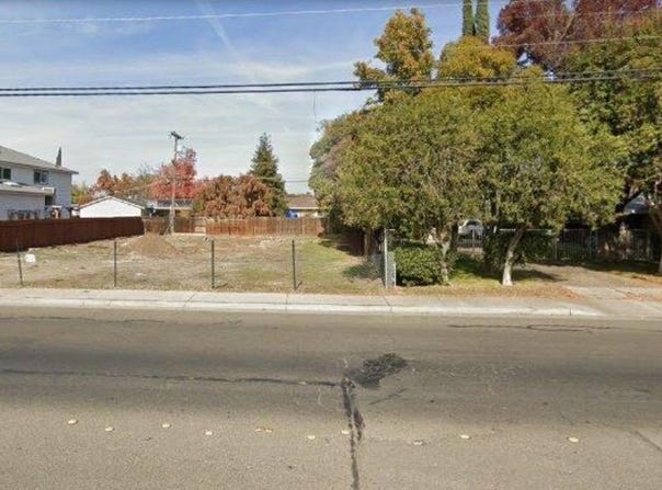 439 E Olive Avenue, Merced, CA 95340