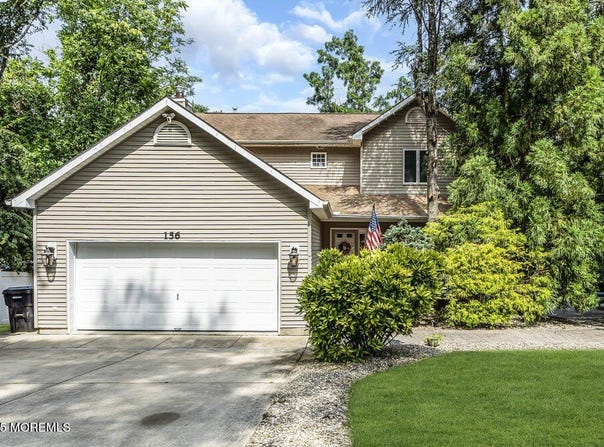 156 Magnolia Lane, Middletown, NJ 07748