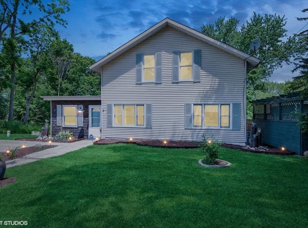 208 Ardmore Avenue, La Porte, IN 46350
