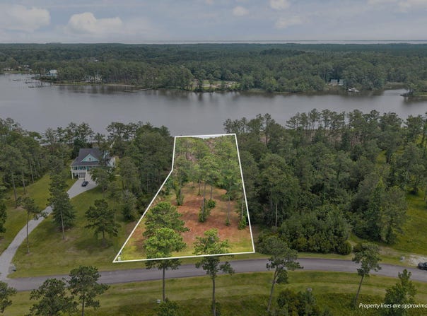 170 Waters Edge Lane lot: 18, Oriental, NC 28571