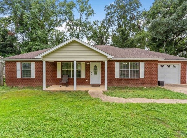 925 Splendor Road, Tallahassee, FL 32301