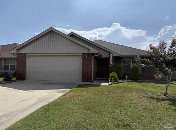 4441 Fiske St, Pace, FL 32571