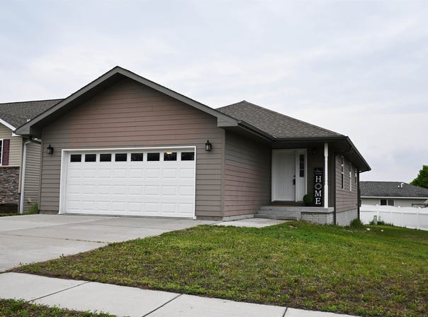 1203 Blue Stem Circle, Norfolk, NE 68701