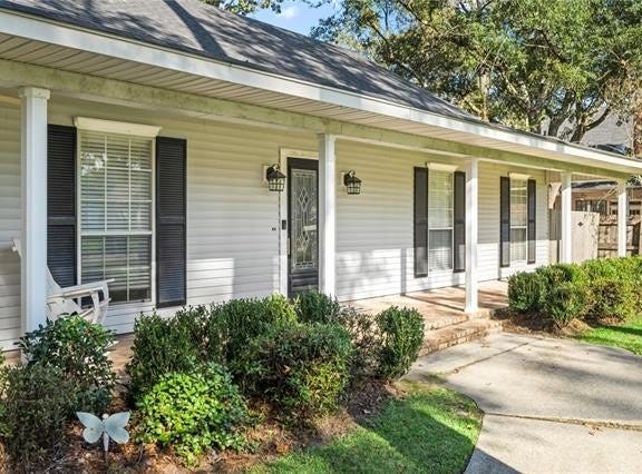 345 BEAU RIVAGE Drive, Mandeville, LA 70471
