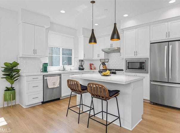 208 Novel, Irvine, CA 92618