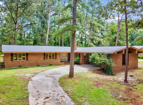 2585 Cabin Branch Road, Kinston, NC 28504