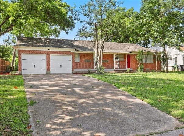 912 Cedar Springs Terrace, Arlington, TX 76010