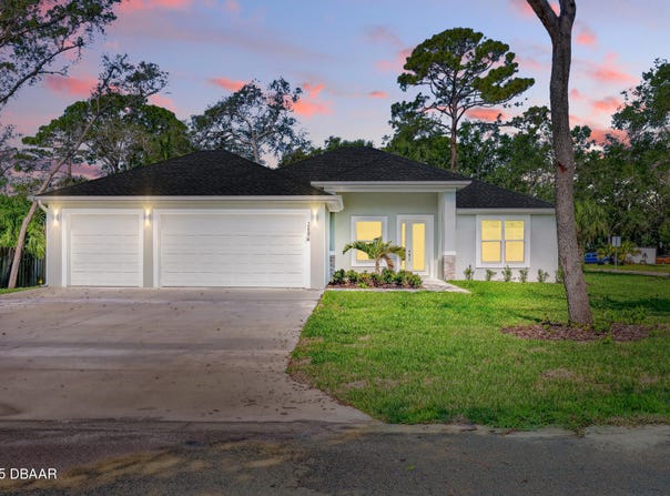 2894 Hardy Avenue, New Smyrna Beach, FL 32168
