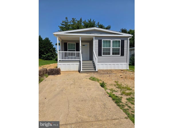 6136 CLEARVIEW AVENUE, BENSALEM, PA 19020