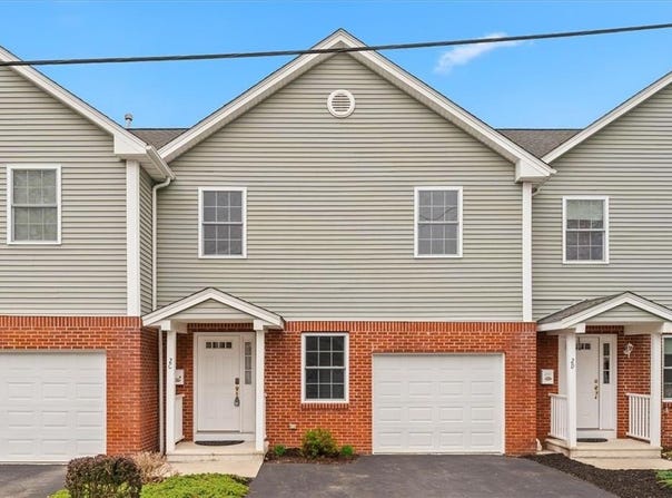 2 Adams Lane, North Providence, RI 02911