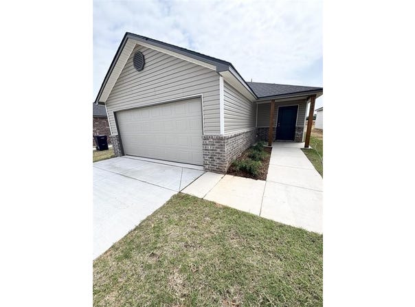 3608 Blue Avenue, Yukon, OK 73099