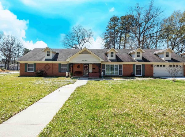 1400 W 33rd Street, Pine Bluff, AR 71603