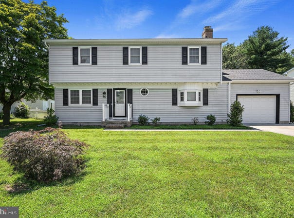 209 LAKELAWN DRIVE, MILFORD, DE 19963