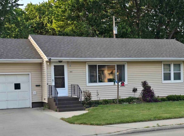 415 N LYNN, LeMars, IA 51031