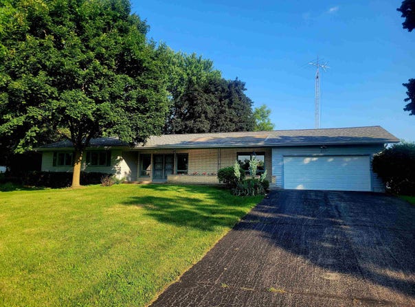 4571 Linden Drive, Windsor, WI 53598