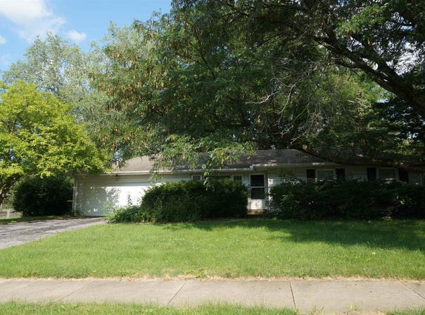 806 Woodridge, ROCKFORD, IL 61108