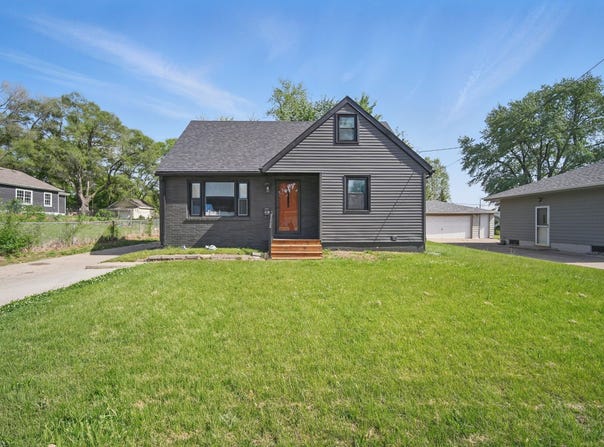 812 E Madison Avenue, Des Moines, IA 50313