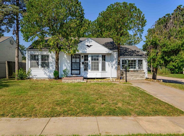 2101 S Gold St, Wichita, KS 67213