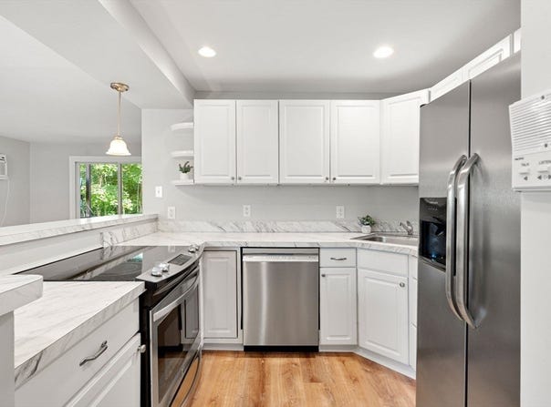 12 Mason Court, Amesbury, MA 01913