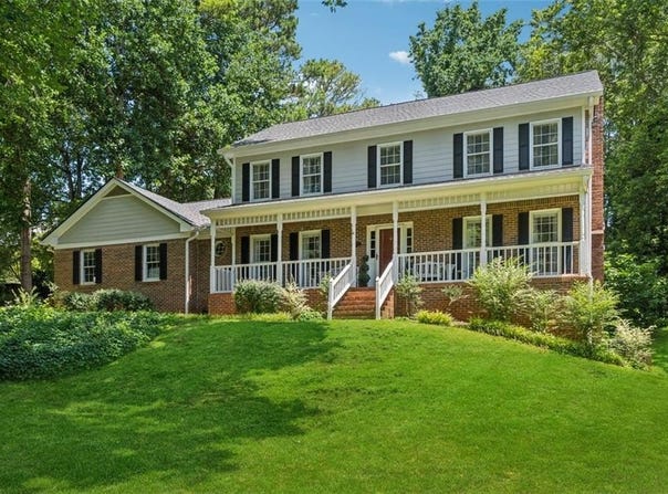3835 THORNHILL Drive SW, Lilburn, GA 30047