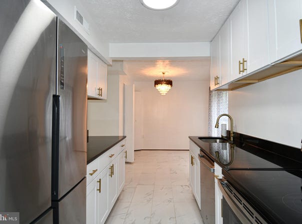 7726 HANOVER PARKWAY, GREENBELT, MD 20770