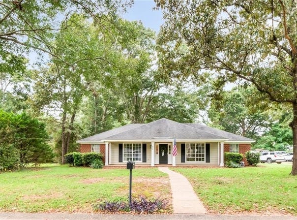 480 Breckenridge Drive E, Mobile, AL 36608
