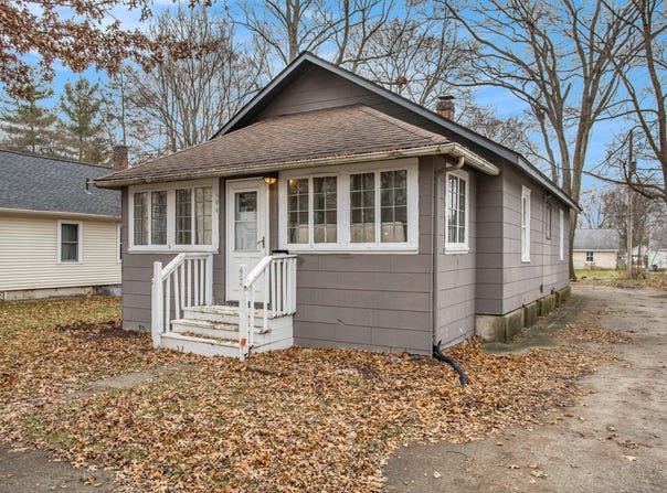 404 Susan Avenue, Sturgis, MI 49091