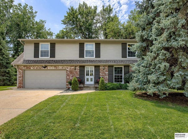 12611 Schroeder Circle, Omaha, NE 68137