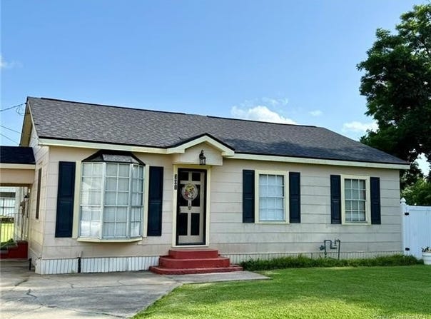 301 Mustang Street, Sulphur, LA 70663