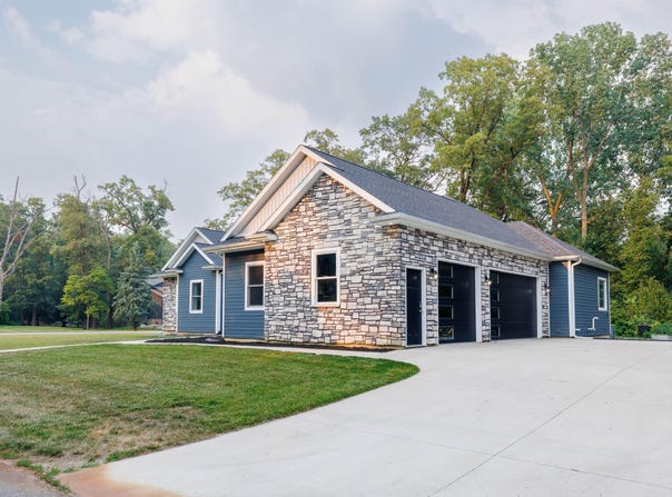 5811 W Fairway Drive, Rensselaer, IN 47978