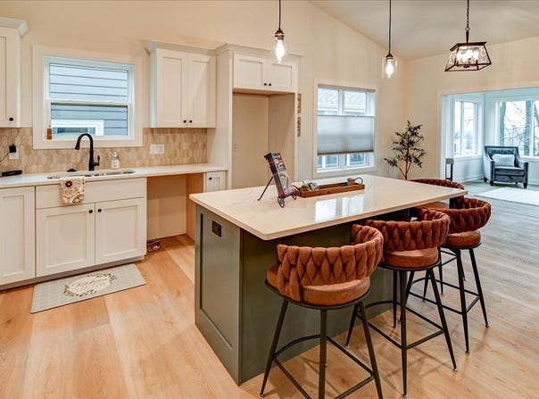 4121 Fox Forest Way, DeForest, WI 53532