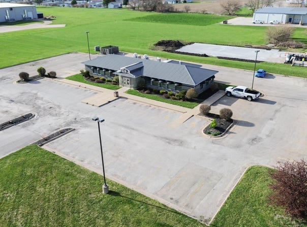 112 W Division Street, West Burlington, IA 52655