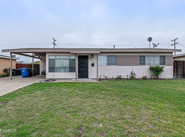 525 W Sunset Avenue, Santa Maria, CA 93458