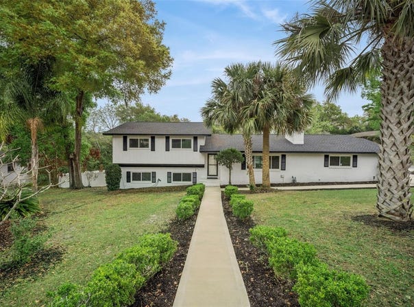 1450 HILLTOP DRIVE, MOUNT DORA, FL 32757