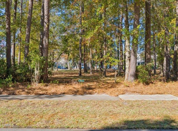 7 N Loudon, Beaufort, SC 29906