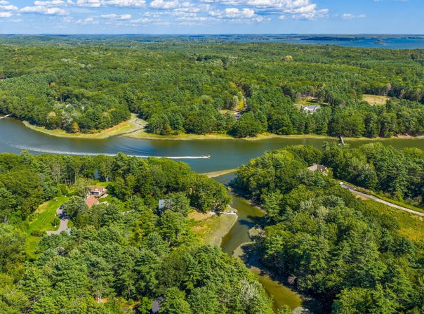 17 Spar Circle, Yarmouth, ME 04096