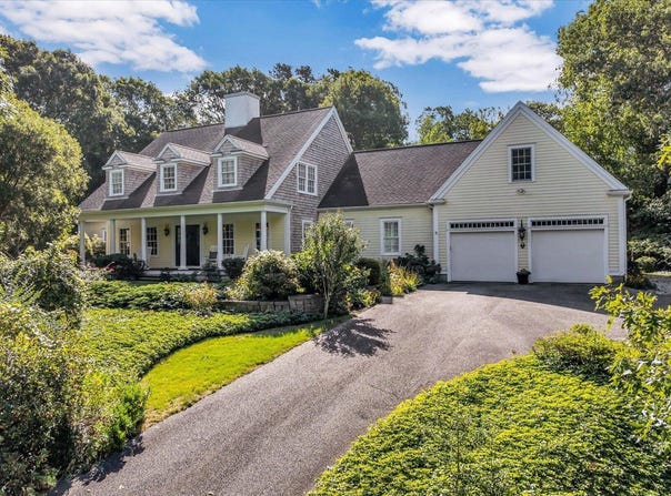 11 Manor Drive, East Sandwich, MA 02537