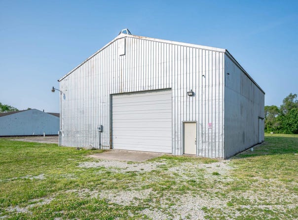 9107 W Depot Street, Yorktown, IN 47396
