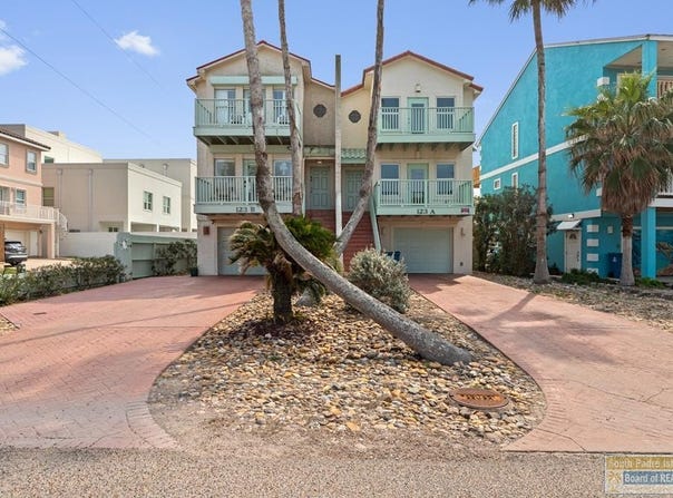 123 E Parade Dr., South Padre Island, TX 78597