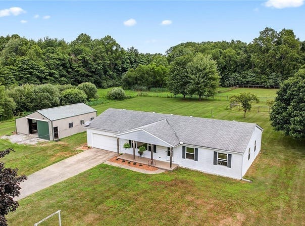 2109 Bennett Road, Madison, OH 44057