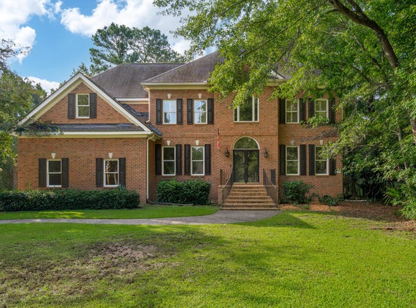3919 Colonel Vanderhorst Circle, Mount Pleasant, SC 29466
