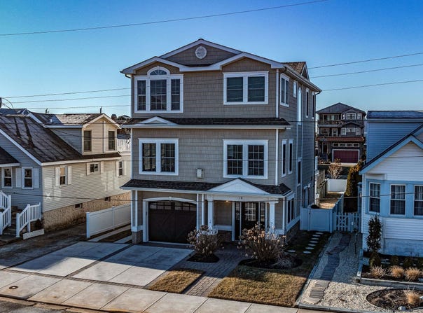 18 Vincent, Strathmere, NJ 08248