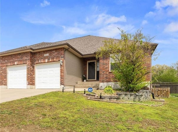 1803 Villa Drive, Warrensburg, MO 64093